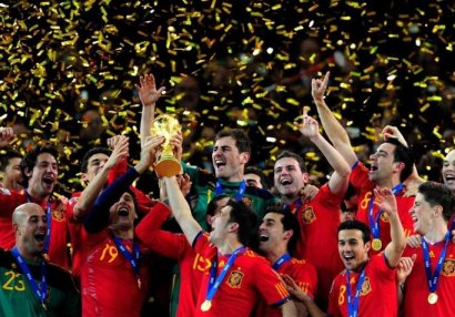 İspaniya millisinin DÇ-2010 ilə bağlı paylaşımı Serxio Ramosla İker Kasilyası qəzəbləndirdi - FOTO
