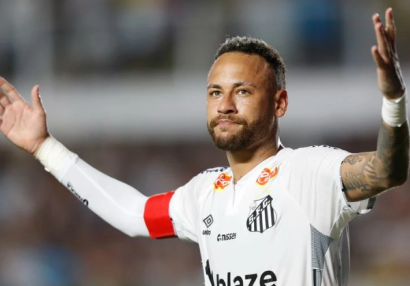 Neymar "Santos"da qol hesabını açdı - VİDEO