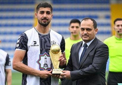 PFL ayın ən yaxşı qolunun müəllifini mükafatlandırdı