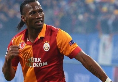 Droqba "Qalatasaray"a səsləndi - "Mənim "atam" necə irqçi ola bilər?"