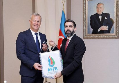 AFFA prezidenti UEFA Hakimlər Komitəsinin üzvü ilə görüşdü