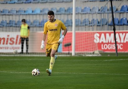 "Araz-Naxçıvan"ın futbolçusu ölkəsinin millisinə çağırıldı