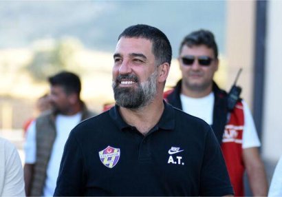 Arda Turan "Eyüpspor"u bu kluba dəyişir - Razılıq əldə olundu