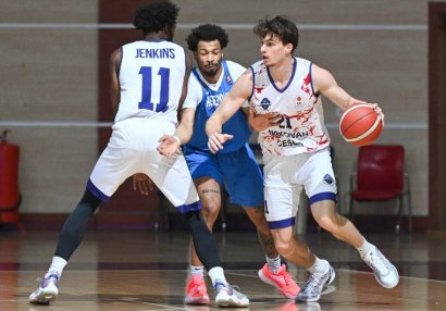 ABL: "Abşeron" "Naxçıvan"ı çətinliklə yendi