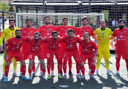 ML: Azərbaycan millisi yarımfinala yüksəldi