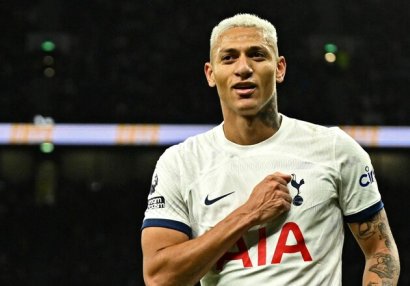 Rişarlison "Tottenhem"i digər İngiltərə klubuna dəyişmək üzrədir
