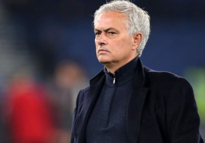 Mourinyu milli komandanın "sükanı arxası"na keçir - İDDİA