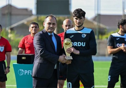 Ayın ən yaxşı qolunun müəllifi mükafatlandırıldı