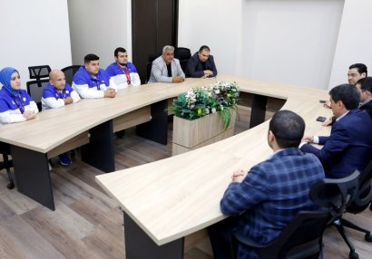Dünya Kubokunda medal qazanmış parapauerliftinqçilərlə görüş keçirildi
