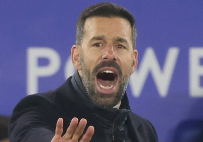 Rud van Nistelroyu əvəzləyəcək məşqçinin kimliyi bəlli oldu