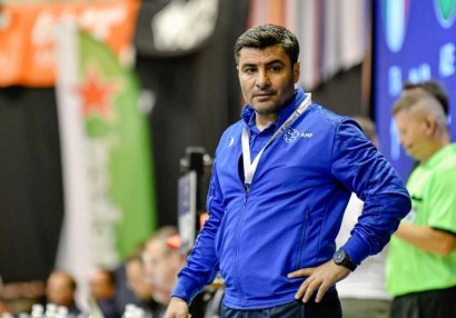"Qrupu birinci pillədə başa vurmaq istəyirik" - Azərbaycan millisinin baş məşqçisi