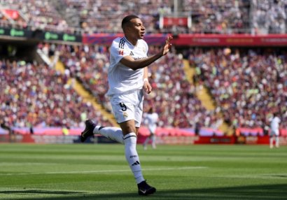 Kilian Mbappe oyun nömrəsini dəyişir