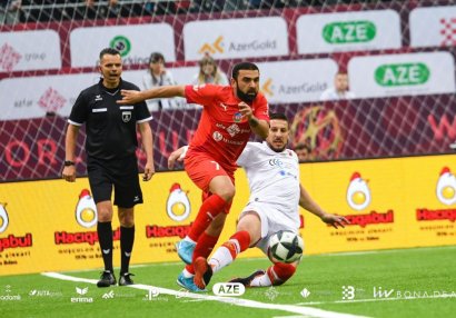 Azərbaycan millisinin üzvü DÇ-nin ən yaxşı futbolçusu seçildi