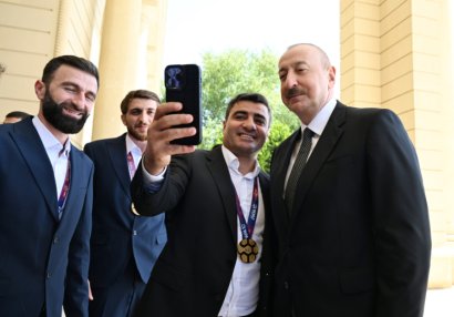 "Prezident İlham Əliyev milli komandamızın bütün oyunçularını tanıyır" - Elşad Quliyev