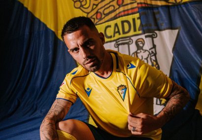 "Liverpul"un sabiq futbolçusu Sequnda klubunda - RƏSMİ