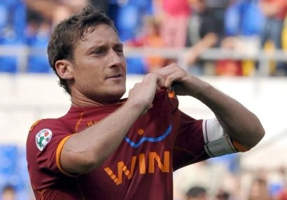Totti Qasperinin "Roma"da uğur qazanacağına inanmır - AÇIQLAMA