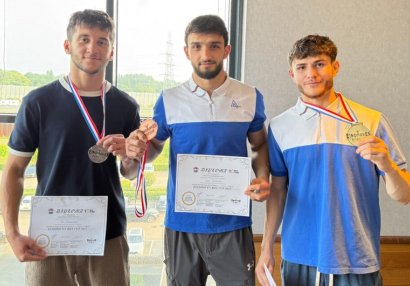 Azərbaycan boksçuları Niderlandda üç medal qazandılar