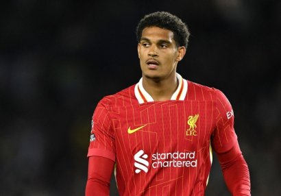 "Liverpul" mərkəz müdafiəçisini Almaniya klubuna satır - MƏBLƏĞ