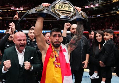 Topuriya UFC çempionu oldu