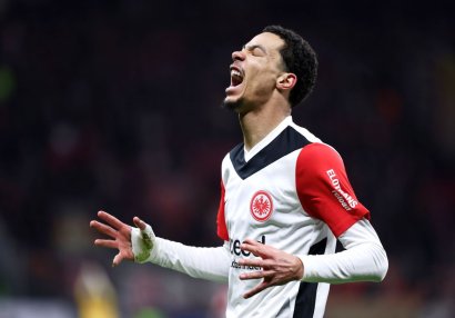 İngiltərə nəhəngi Ekitikeni alır -  SON DURUM