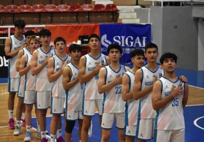 Azərbaycan millisi Avropa çempionatına qələbə ilə başladı