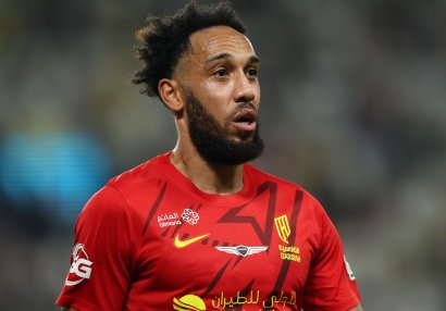 "Olimpik Marsel" ulduz hücumçusunu geri qaytarır