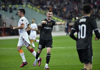 Redon Cica "Qarabağ"la belə vidalaşdı - FOTO