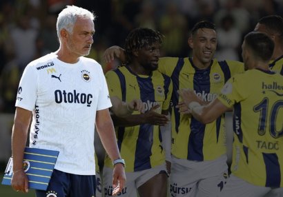 Mourinyu daha 2 futbolçunu göndərir