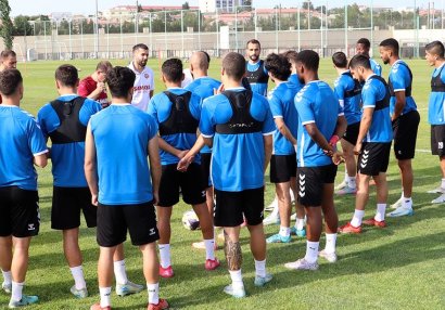 "Araz-Naxçıvan" "Trabzonspor"la üz-üzə