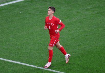 Arda Gülər 10 nömrəli formanı geyinəcək