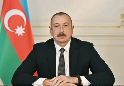 İlham Əliyev jurnalistləri təbrik etdi