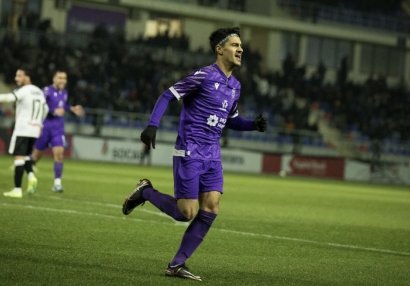 "Sumqayıt" futbolçusu ilə yollarını ayırdı