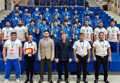 Kikboksinqçilərimiz İtaliyada 21 medal qazandılar