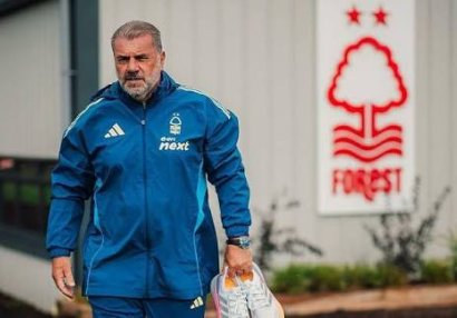"Nottingem Forest" Angelos Postekoğlu ilə yollarını ayırdı