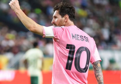 Messi "Qızıl buts"a sahib çıxdı - FOTO