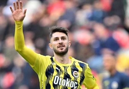 İngiltərə klubu İsmayıl Yüksək üçün "Beşiktaş" - "Fənərbağça" derbisində olacaq