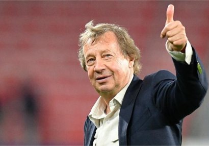 "Qarabağ" beynəlxalq arenada yaxşı oynayır" - Yuri Syomin