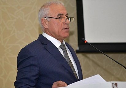 "Ayxan Abbasov özünü təsdiqləmiş məşqçidir" - Oqtay Abdullayev