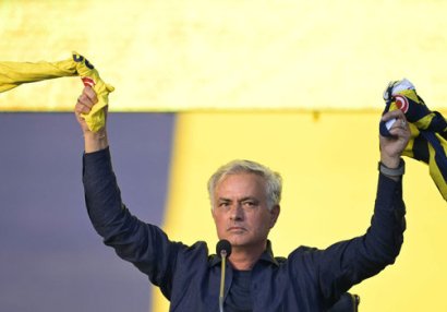 Mourinyu "Fənərbağça"nı 656 min avro əlavə xərcə salıb - SƏBƏB