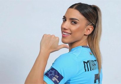 Esma Azərbaycan klubu ilə anlaşdı