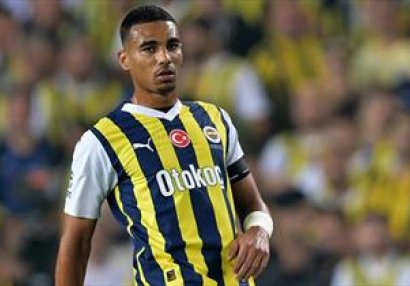 "Beşiktaş" sabiq "Fənərbağça"lı üçün hərəkətə keçdi