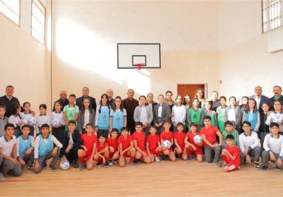 Naxçıvanda "Məktəblərdə Futbol Dərsi" layihəsinə start verilib