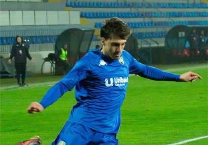 "Kəpəz"in futbolçusu 100-ə çatdı