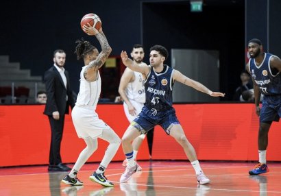ABL: XI tura 2 oyunla start verildi