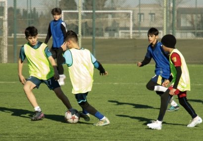 "Kəpəz" Futbol Akademiyasında futbolçu seçimləri aparıldı