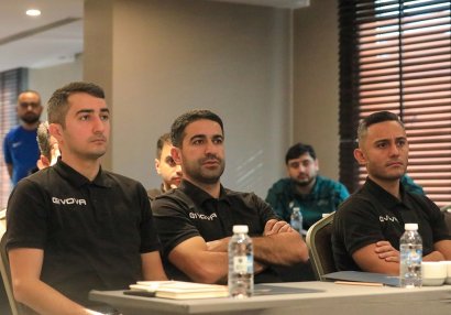 UEFA nümayəndələri Antalyada Azərbaycan hakimlərinə seminar keçdilər