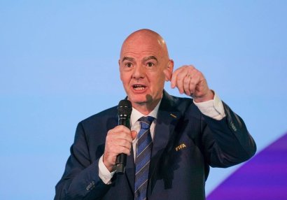 FİFA prezidentinin gəliri 4 dəfə artdı - MƏBLƏĞ