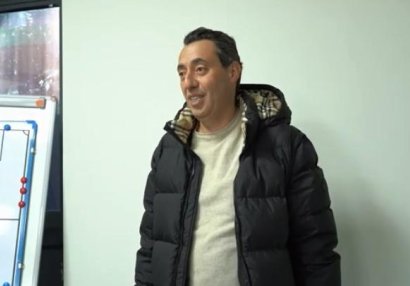 Ehtiram Quliyev əsas komandanın məşqçi və futbolçu heyəti ilə görüşdü - VİDEO