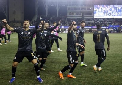 "Qarabağ" 10 illik tilsimi qırdı
