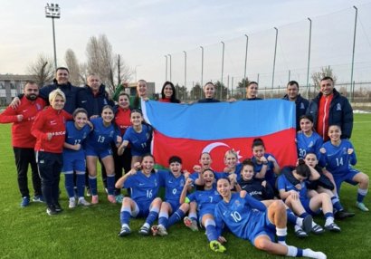 Azərbaycanın qadınlardan ibarət U-19 millisi Özbəkistanı məğlub etdi
